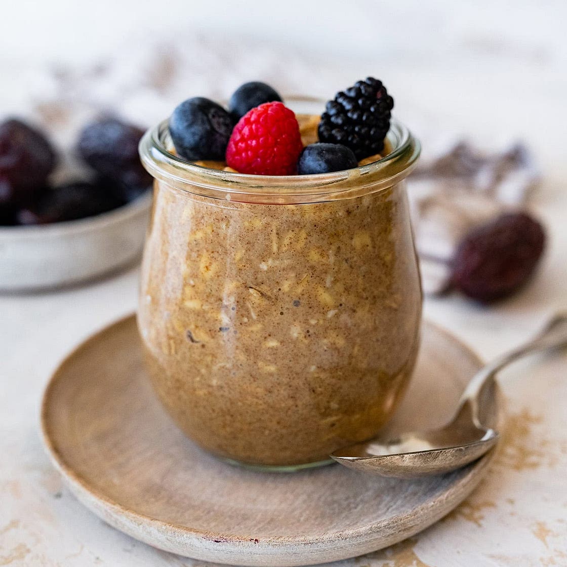 Vanilla Overnight Oats (MUSH Copycat)