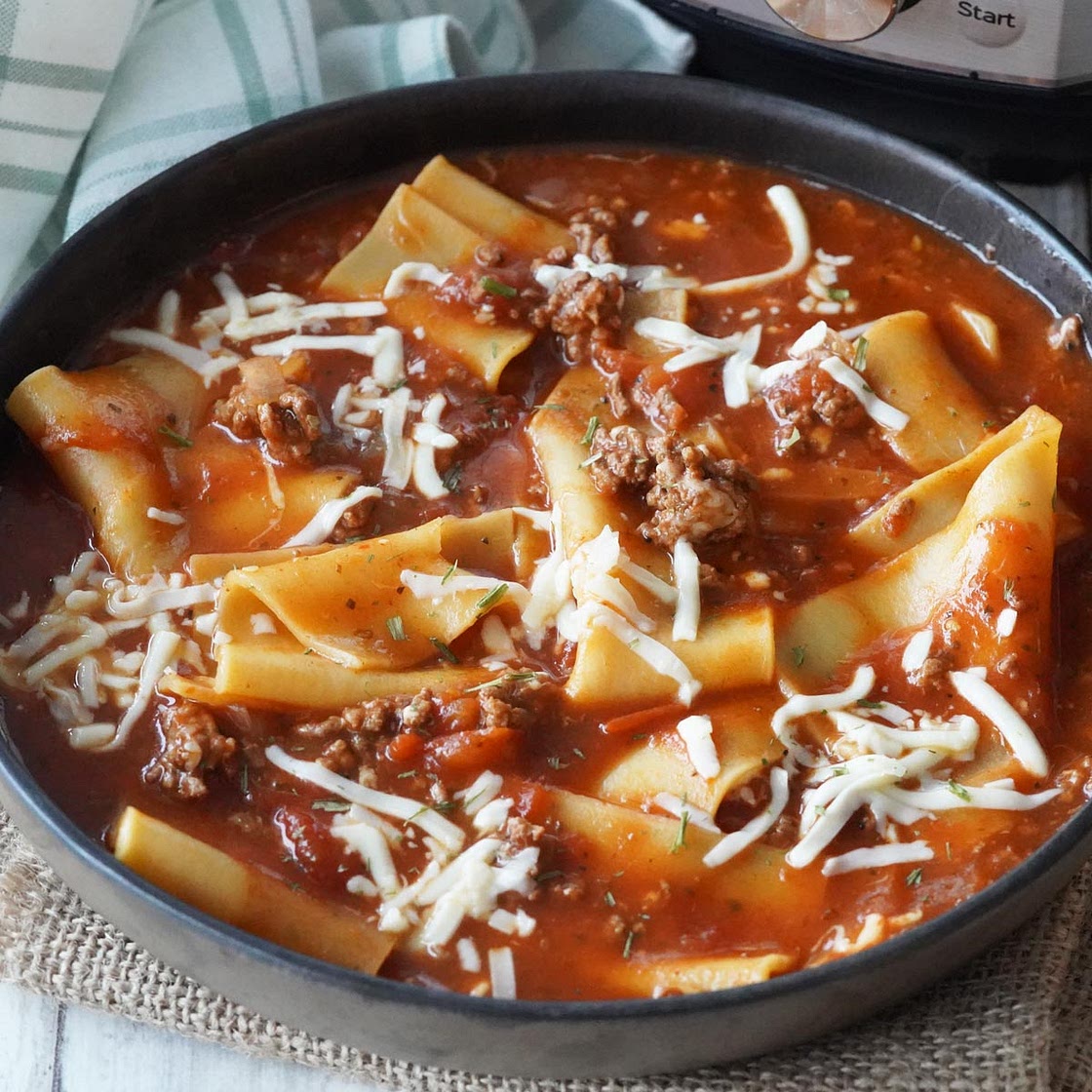 Simple Instant Pot Lasagna Soup