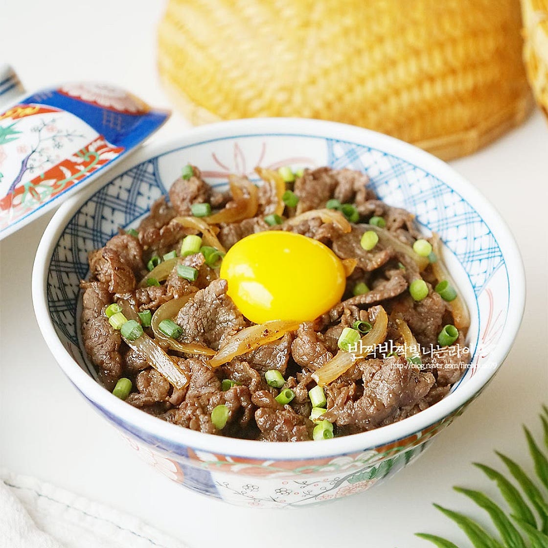 규동 레시피 일본식 소고기덮밥 규동 만들기 쯔유 활용