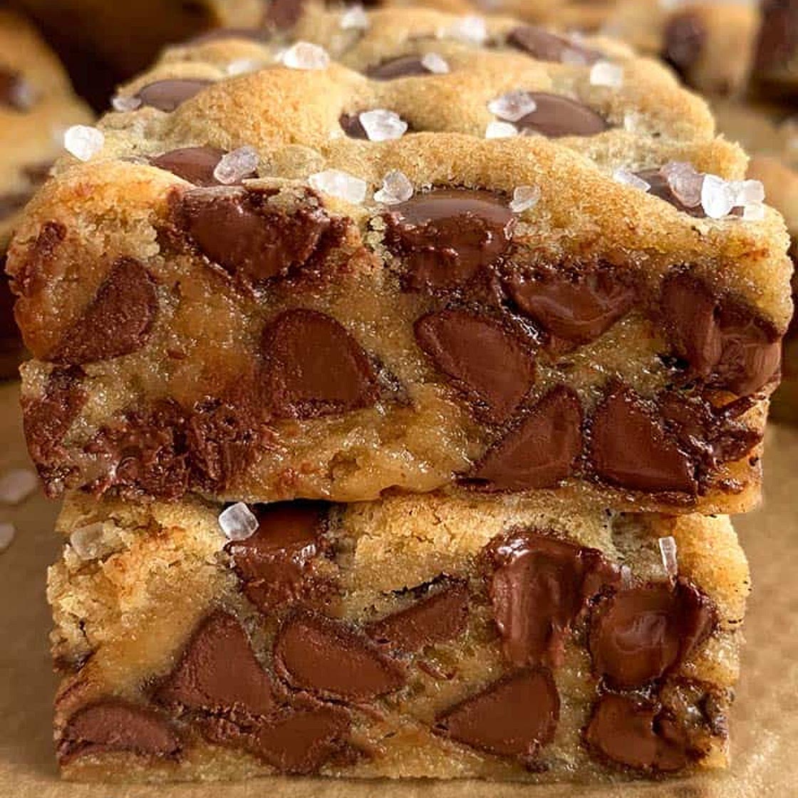 Chocolate Chip Cookie Dough Bars