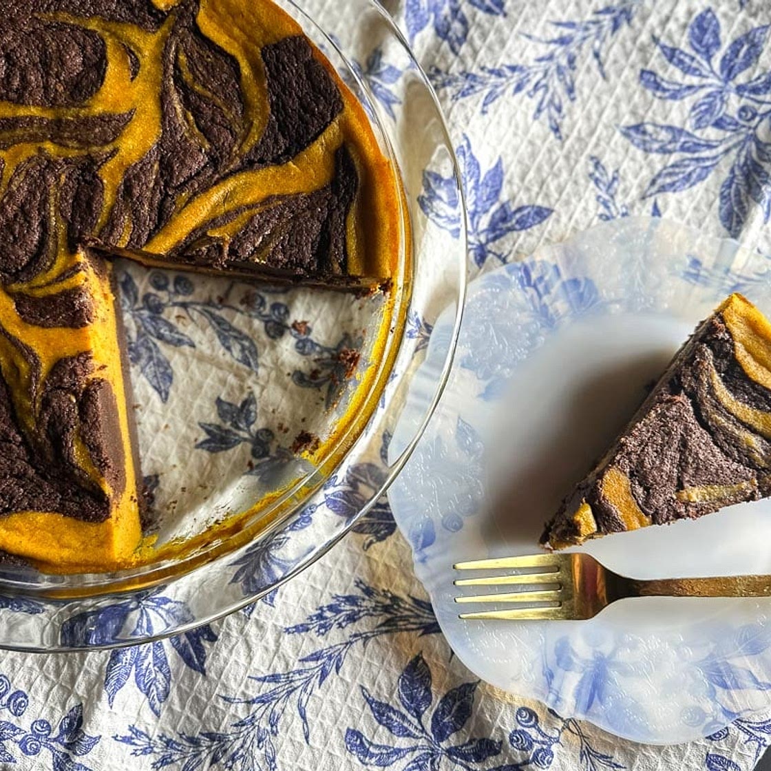 Low FODMAP Pumpkin Swirl Brownie Pie