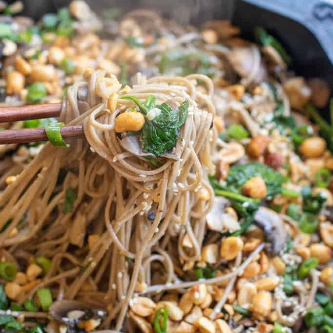 Miso Spinach and Mushroom Soba Noodles