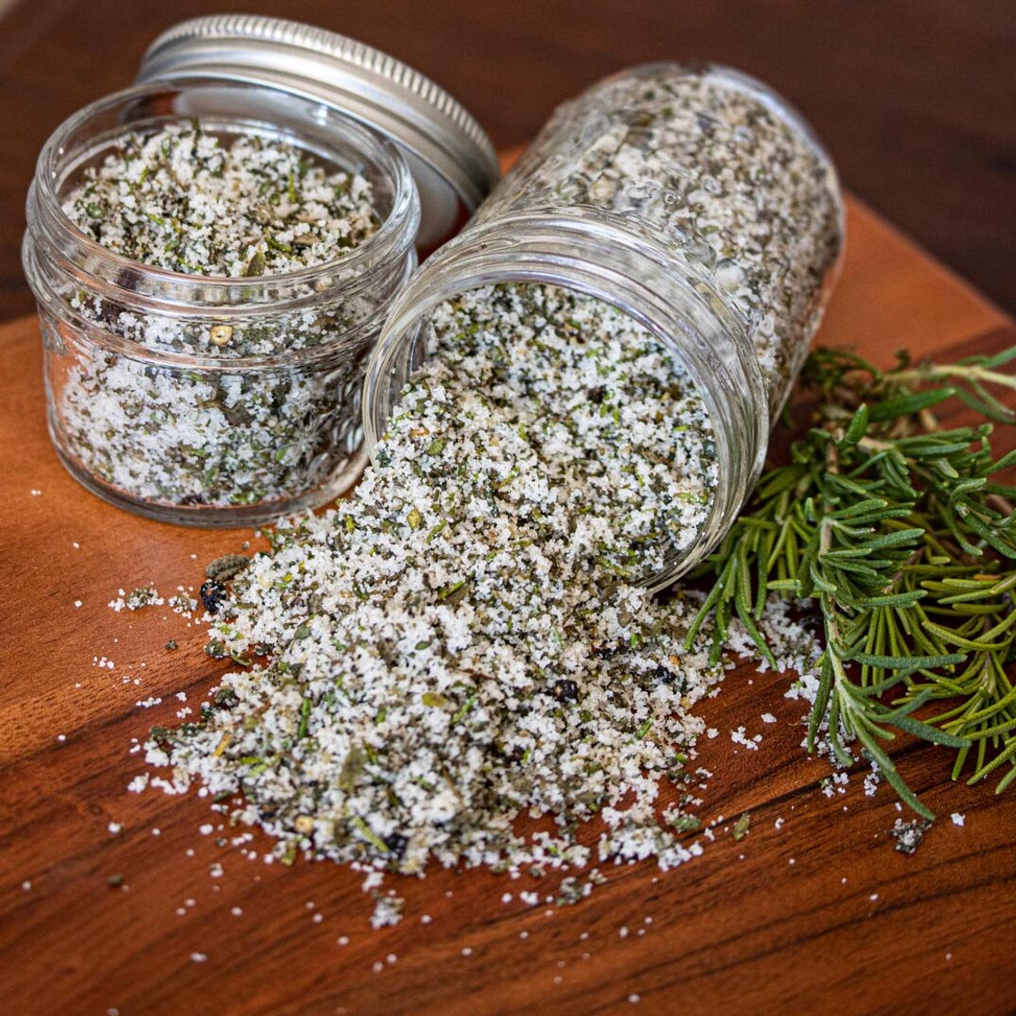 Fresh Herbs, Garlic and Salt Rub