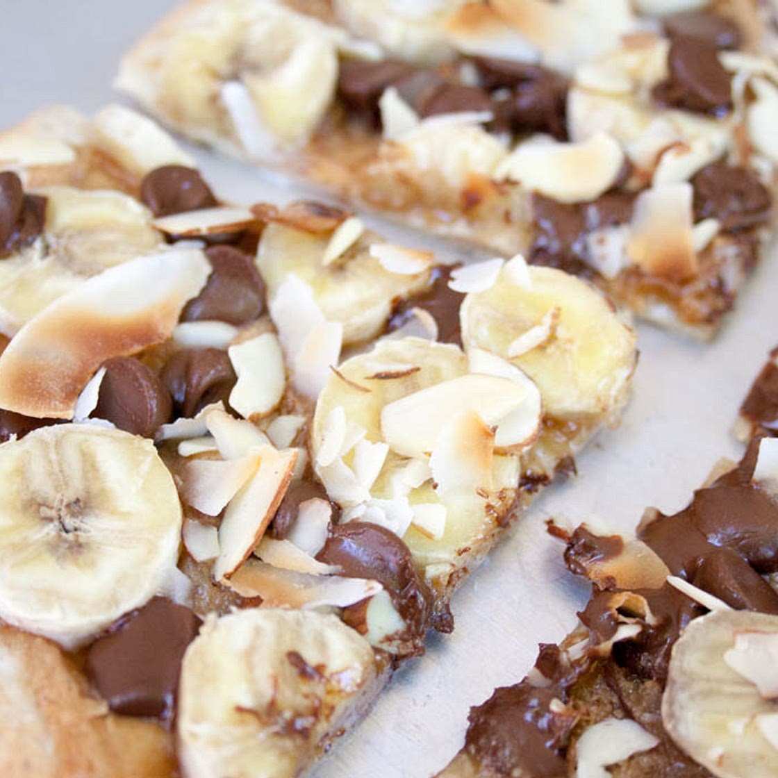 Banana Chocolate Pizza