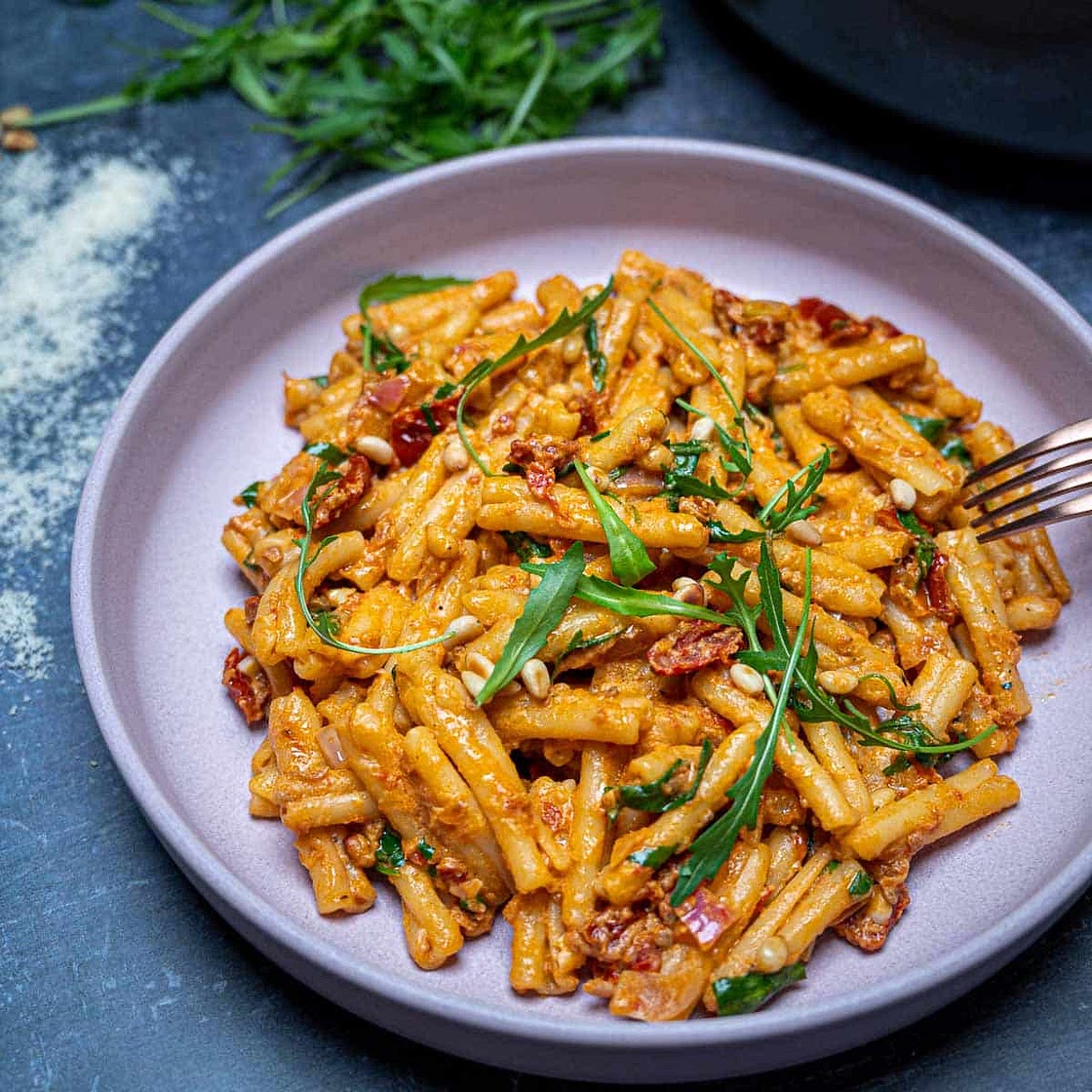 Creamy Goat Cheese Pasta with Sun-Dried Tomatoes