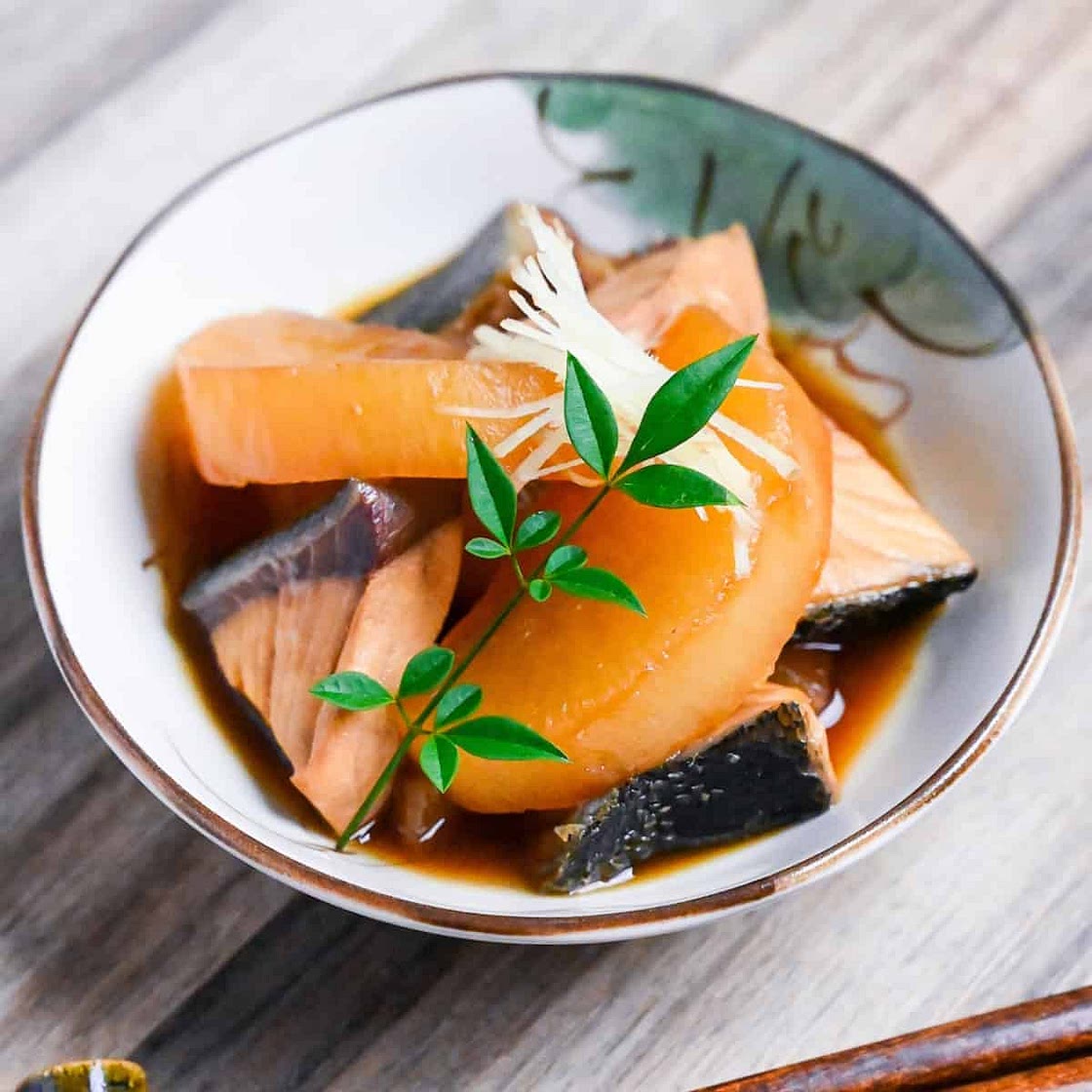 Buri Daikon (Yellowtail and Daikon Stew)