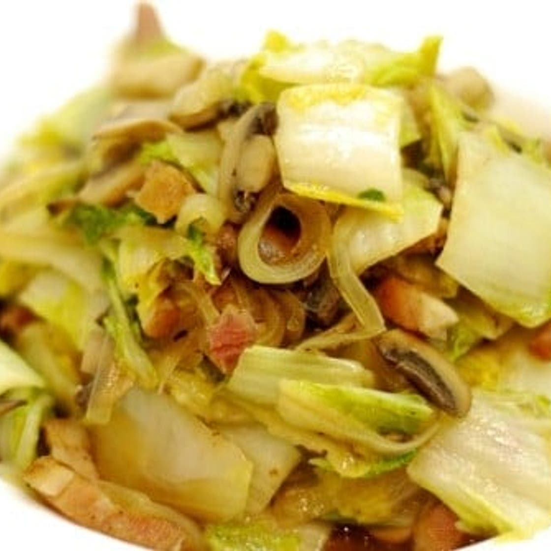 Stir Fried Napa Cabbage with Mushrooms and Bacon