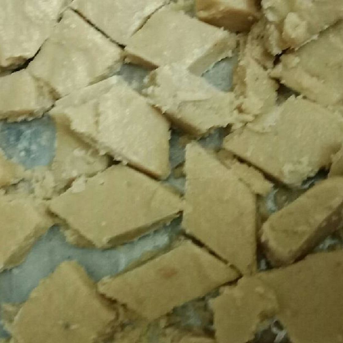 मावे की बर्फी (Mawe ki Barfi recipe in Hindi)