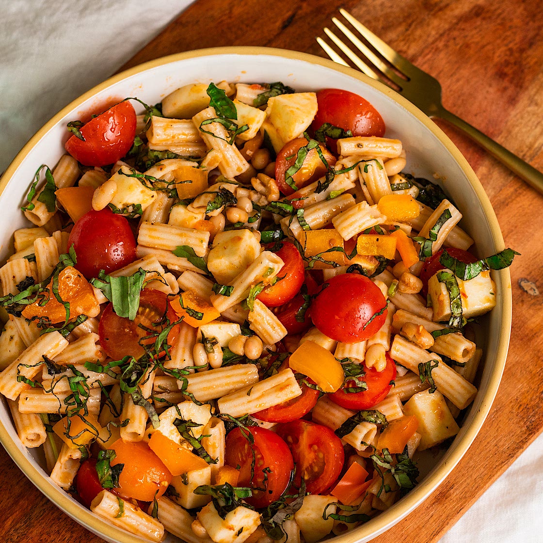 Pizza Pasta Salad with White Beans (vegetarian)