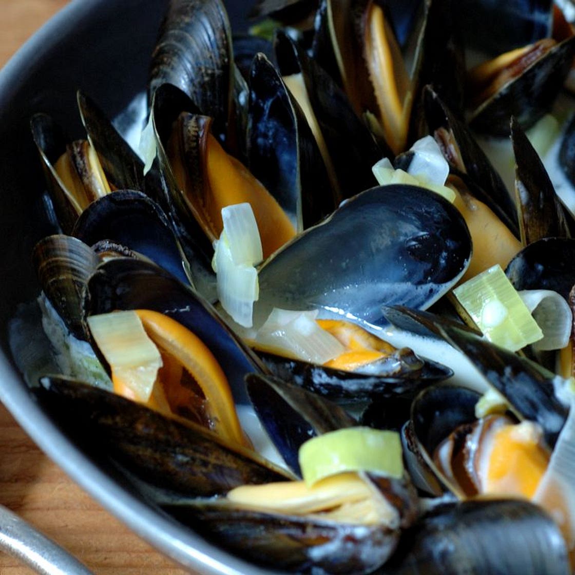 Moules sauce curry poireau