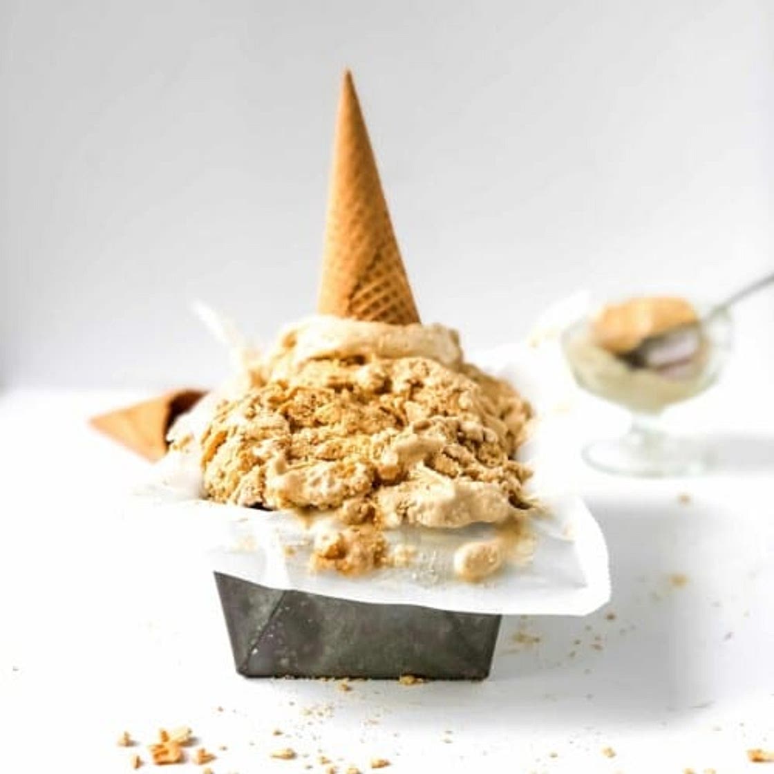 Speculoos cookie butter ice cream