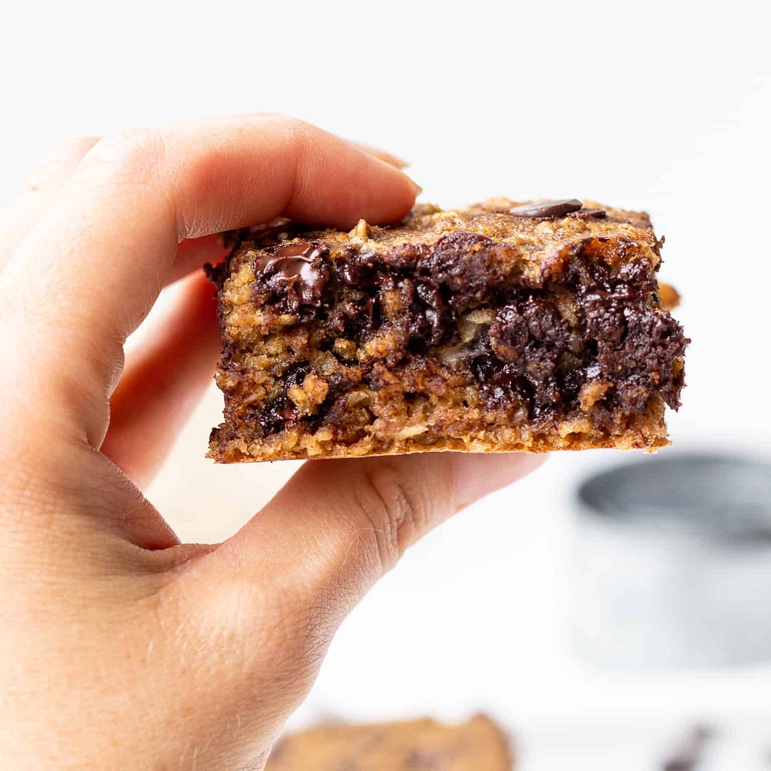 Healthy Chocolate Chip Baked Oatmeal Breakfast Bars Recipe
