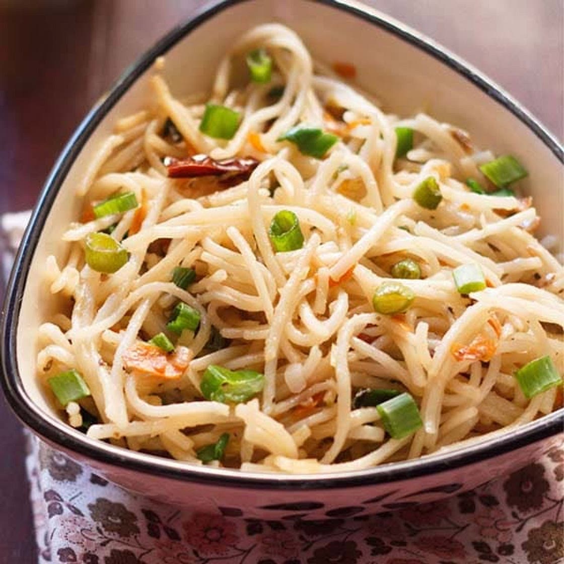 Hakka Noodles Recipe (Indian Chinese Style)