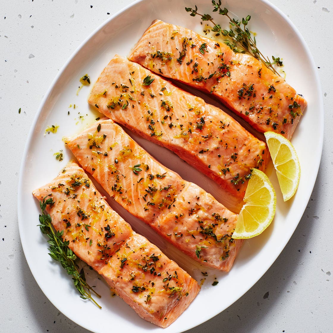 Baked Salmon With Lemon and Thyme