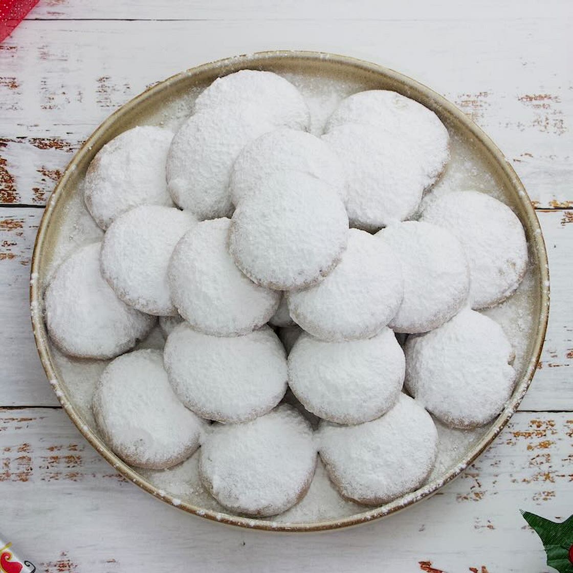 Traditional Kourabiedes Cookies