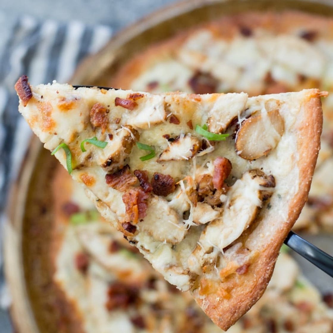 Keto Chicken Bacon Ranch Pizza