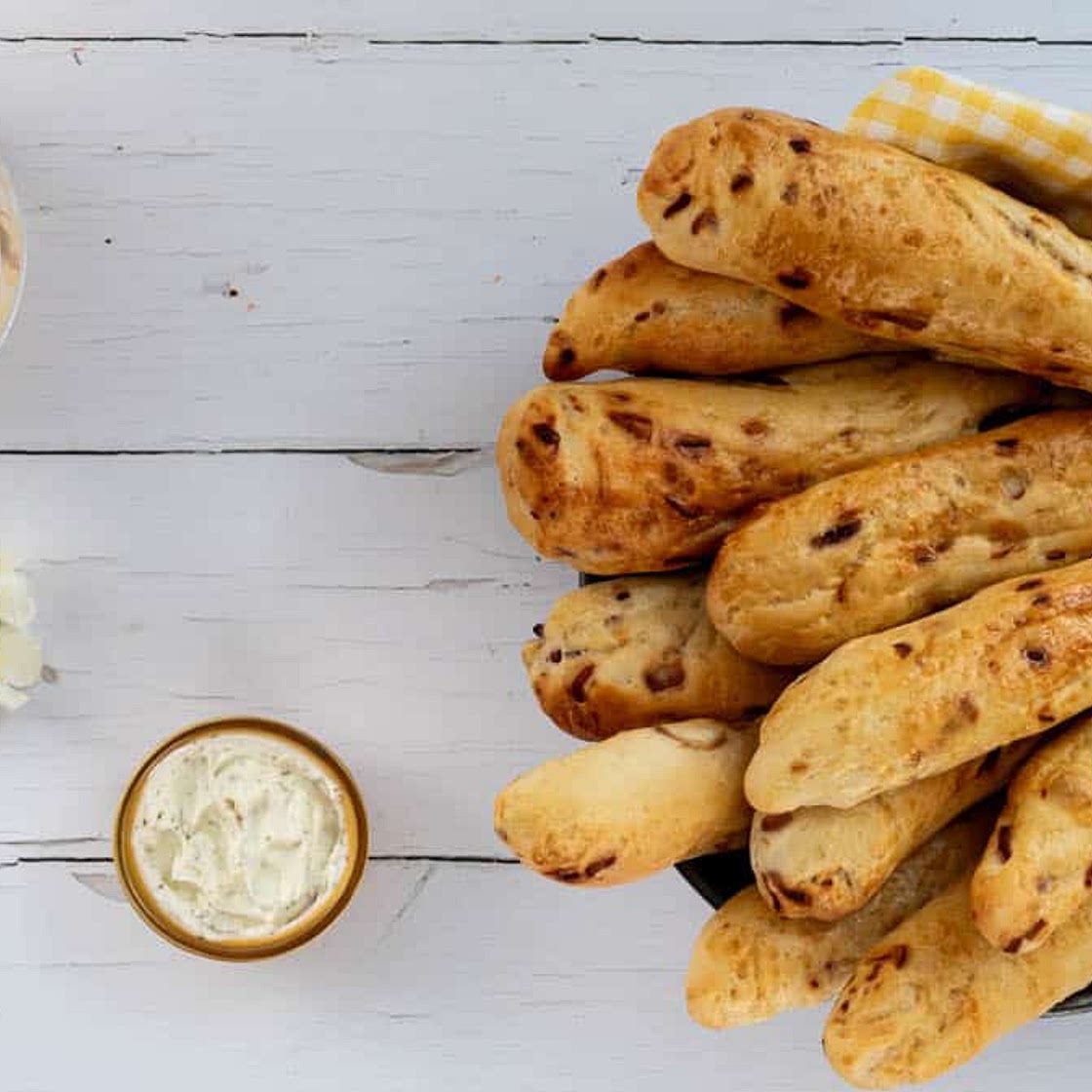 Easy Soft Cheese-Stuffed Breadsticks Recipe with Red Onion