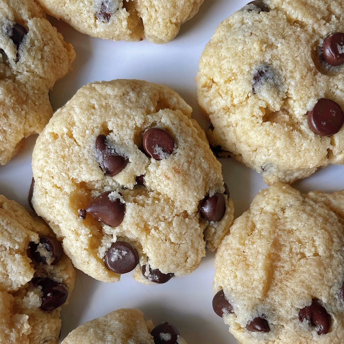 *Shockingly Good* Healthy Chocolate Chip Cookies