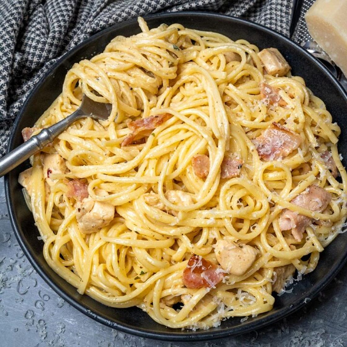 Creamy Chicken and Bacon Pasta