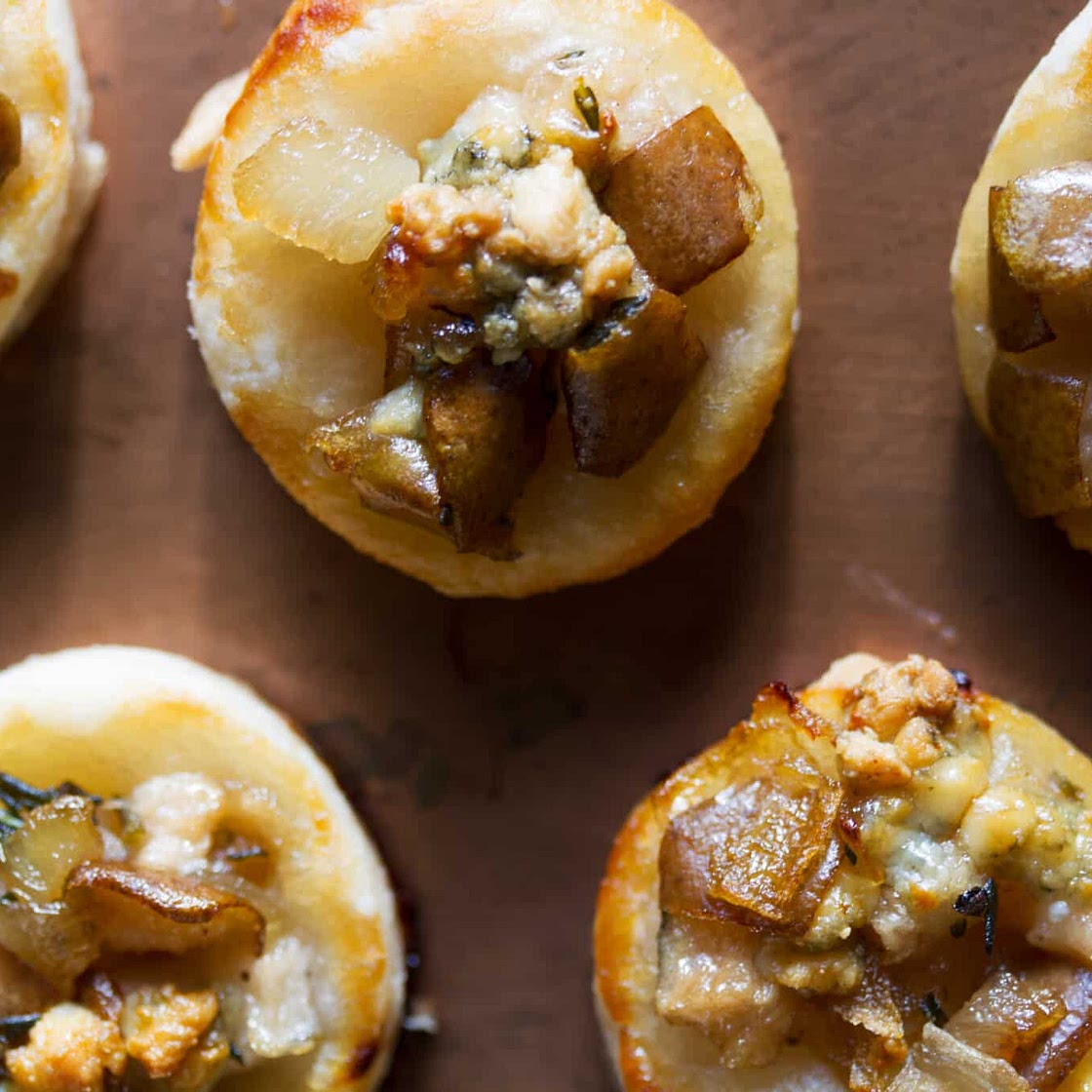 Blue Cheese and Pear Puff Pastry Bites Recipe