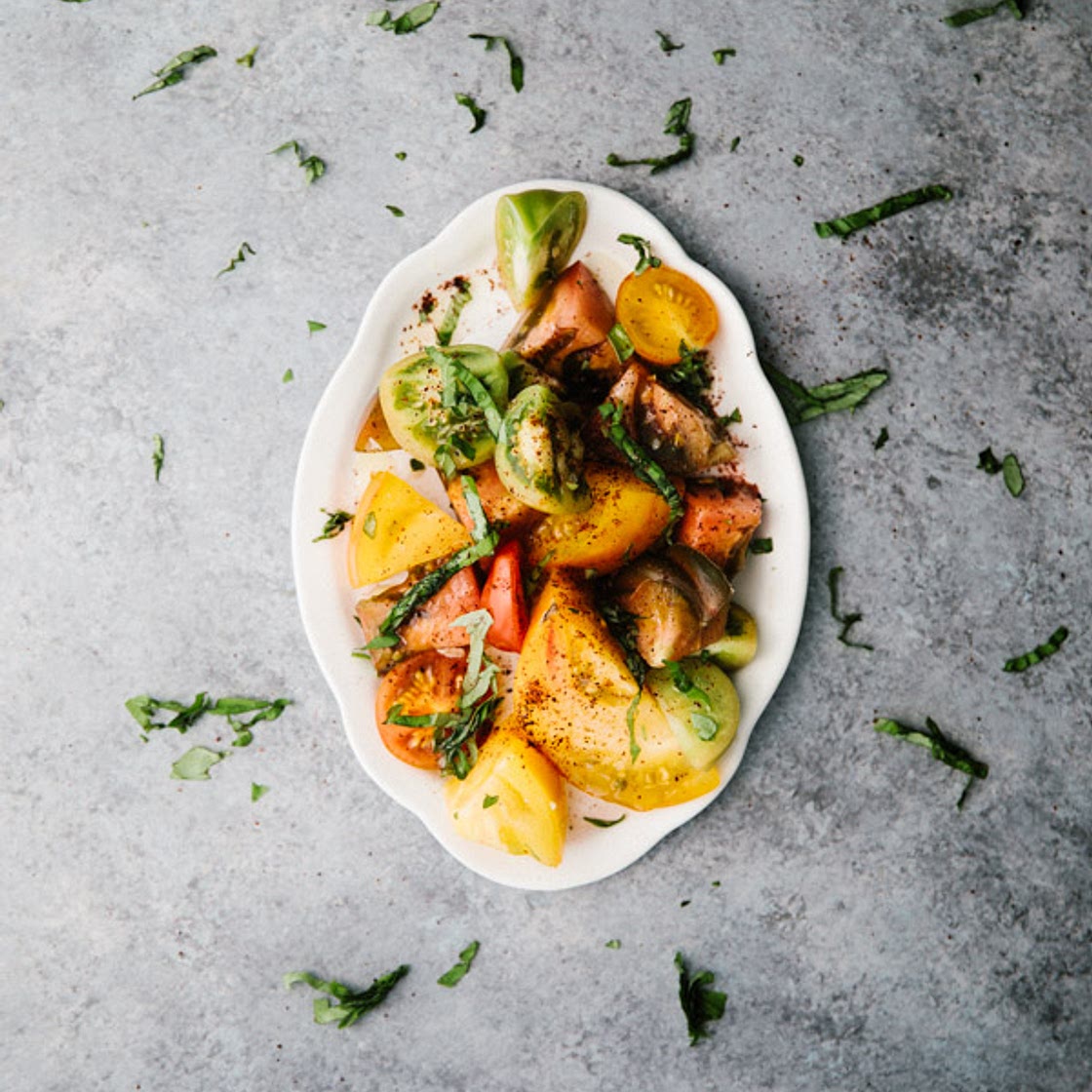 salade de tomates anciennes, vinaigrette au citron & au sumac