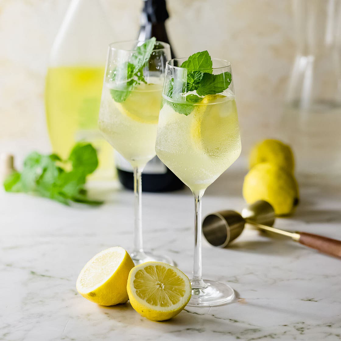 Limoncello Spritz