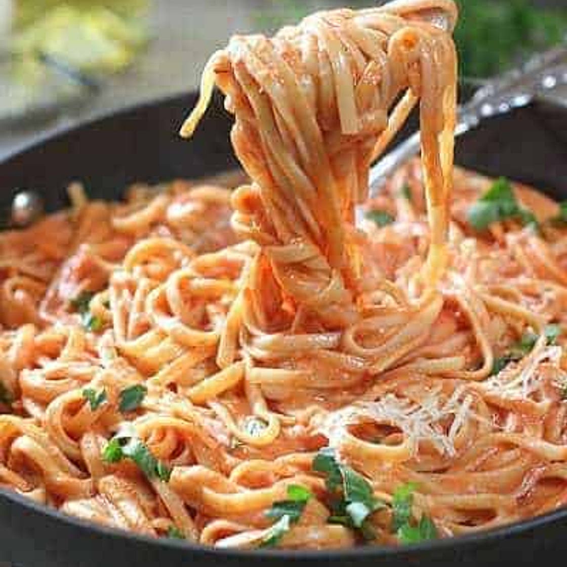 Pasta with Tomato Cream Sauce