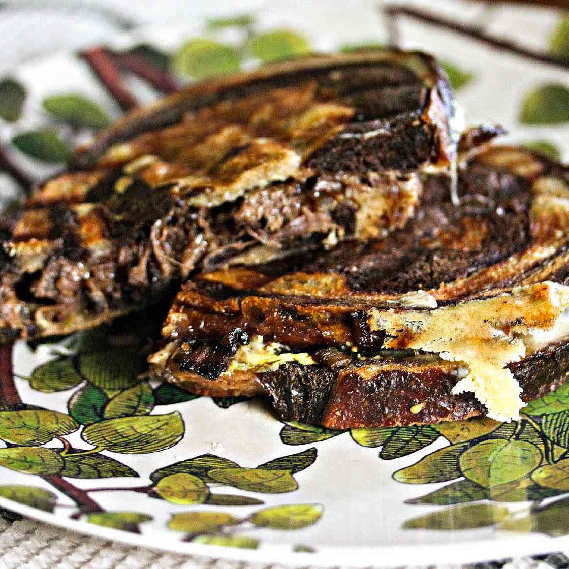 Short Rib, Caramelized Onion, and Gouda Grilled Cheese Recipe