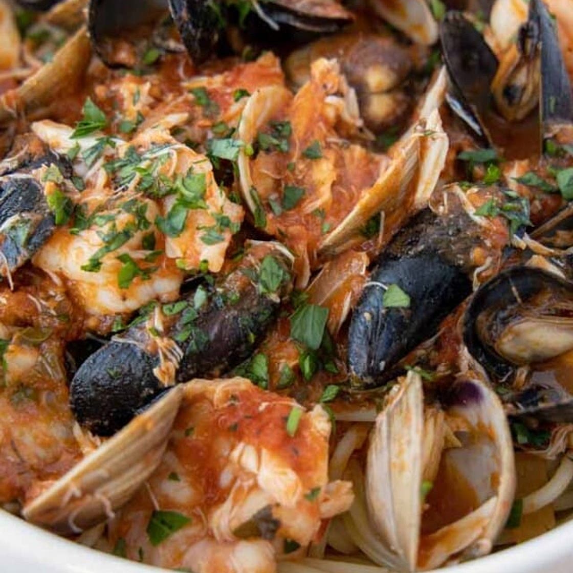 Seafood Pasta Recipe (Restaurant-Style Dinner)