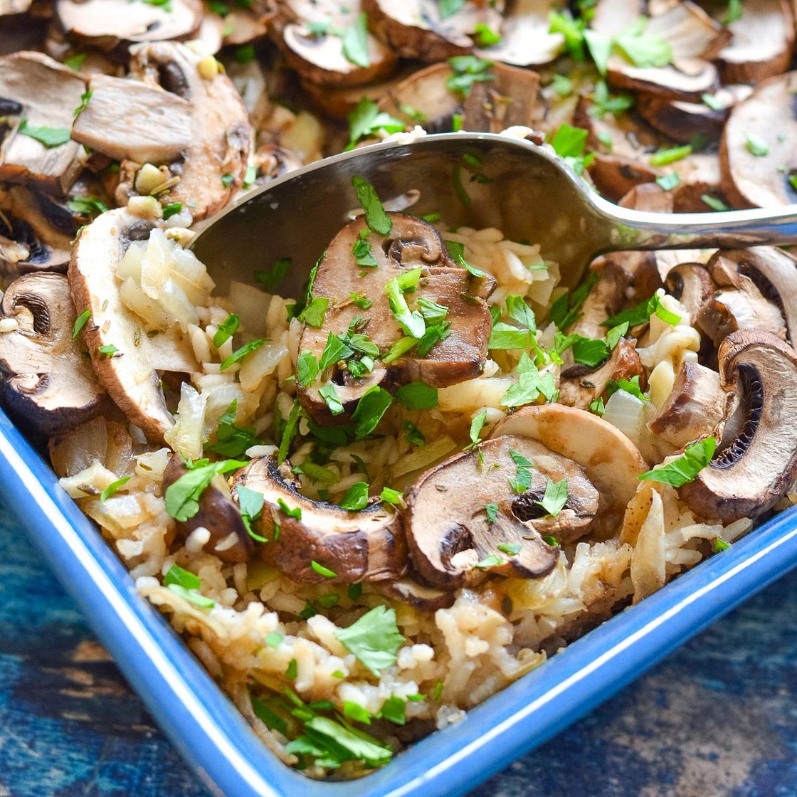 Oven Baked Garlic Mushroom Rice