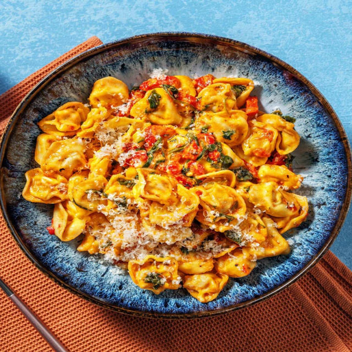 Tuscan-Inspired Tortellini with Roasted Red Peppers