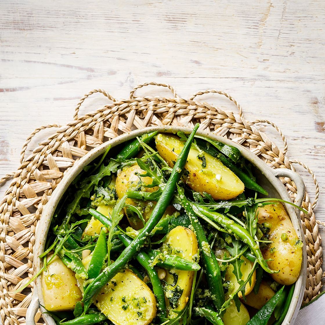 Potatoes, green beans and pesto recipe