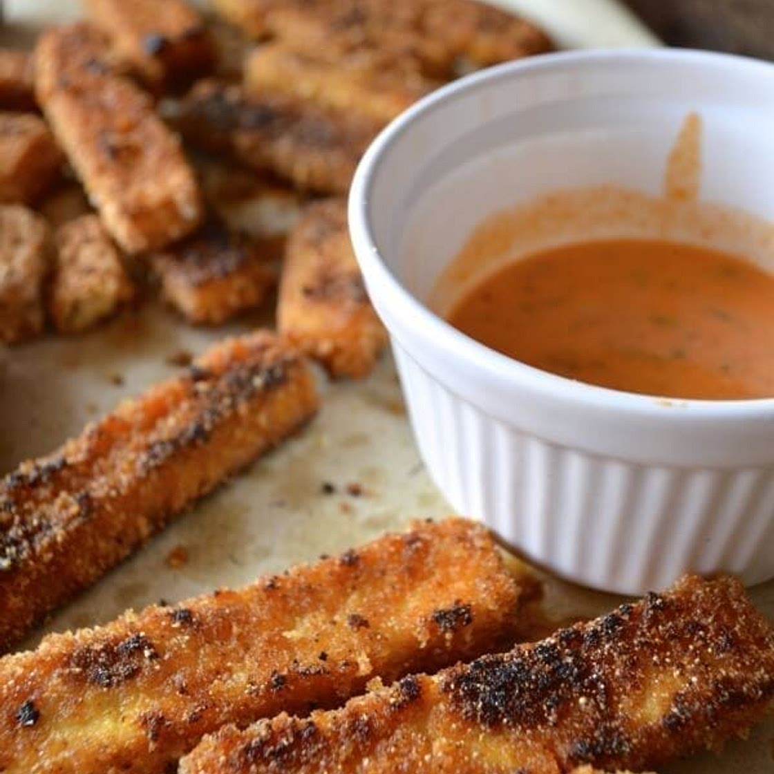 A Duo of Dippables with Honey Sriracha Mayo