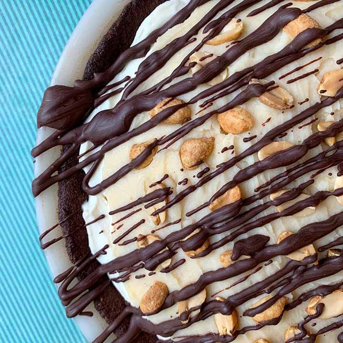 Snickers Pie [Low Carb & Keto]