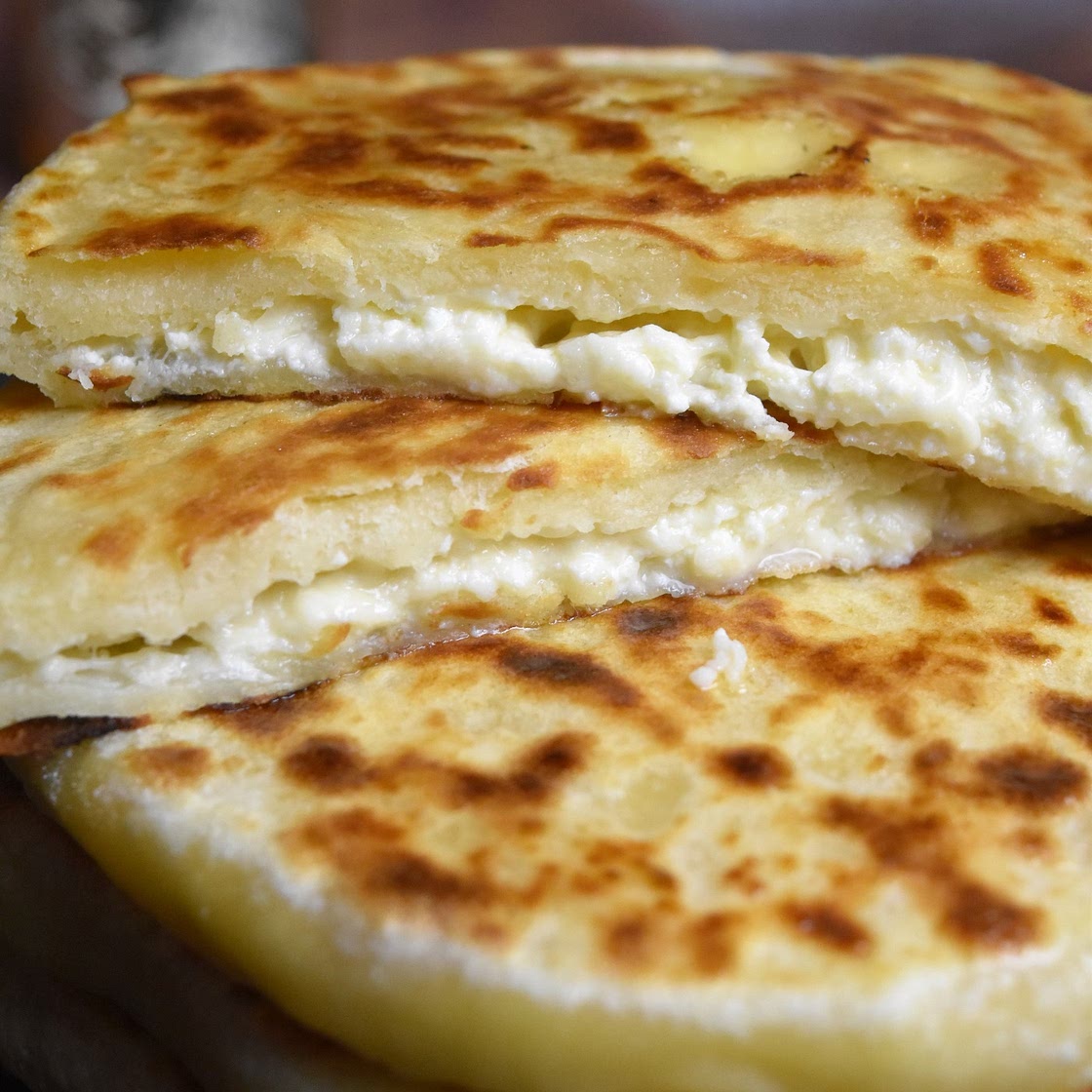 Pain au fromage, Khachapuri