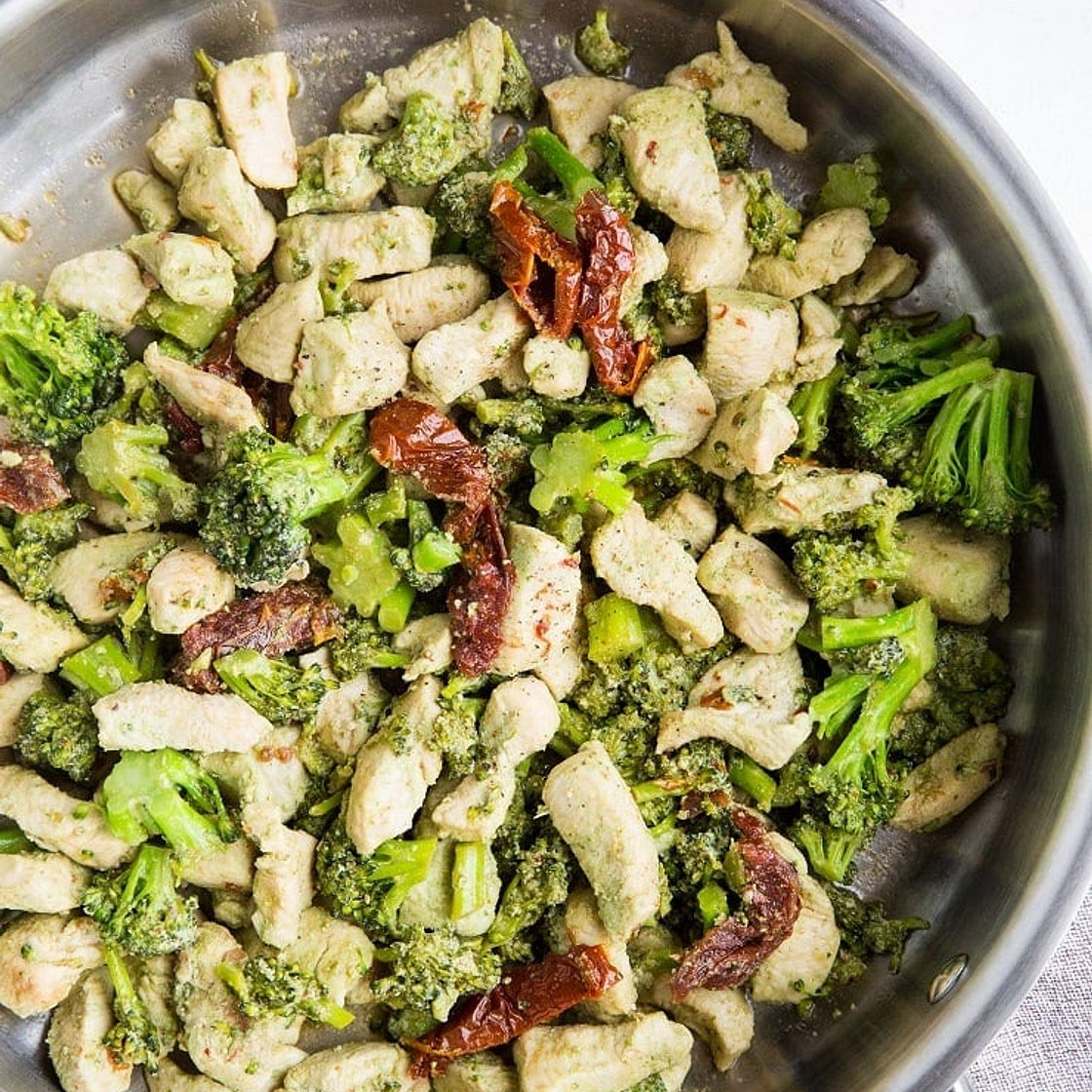 Pesto Chicken and Broccoli