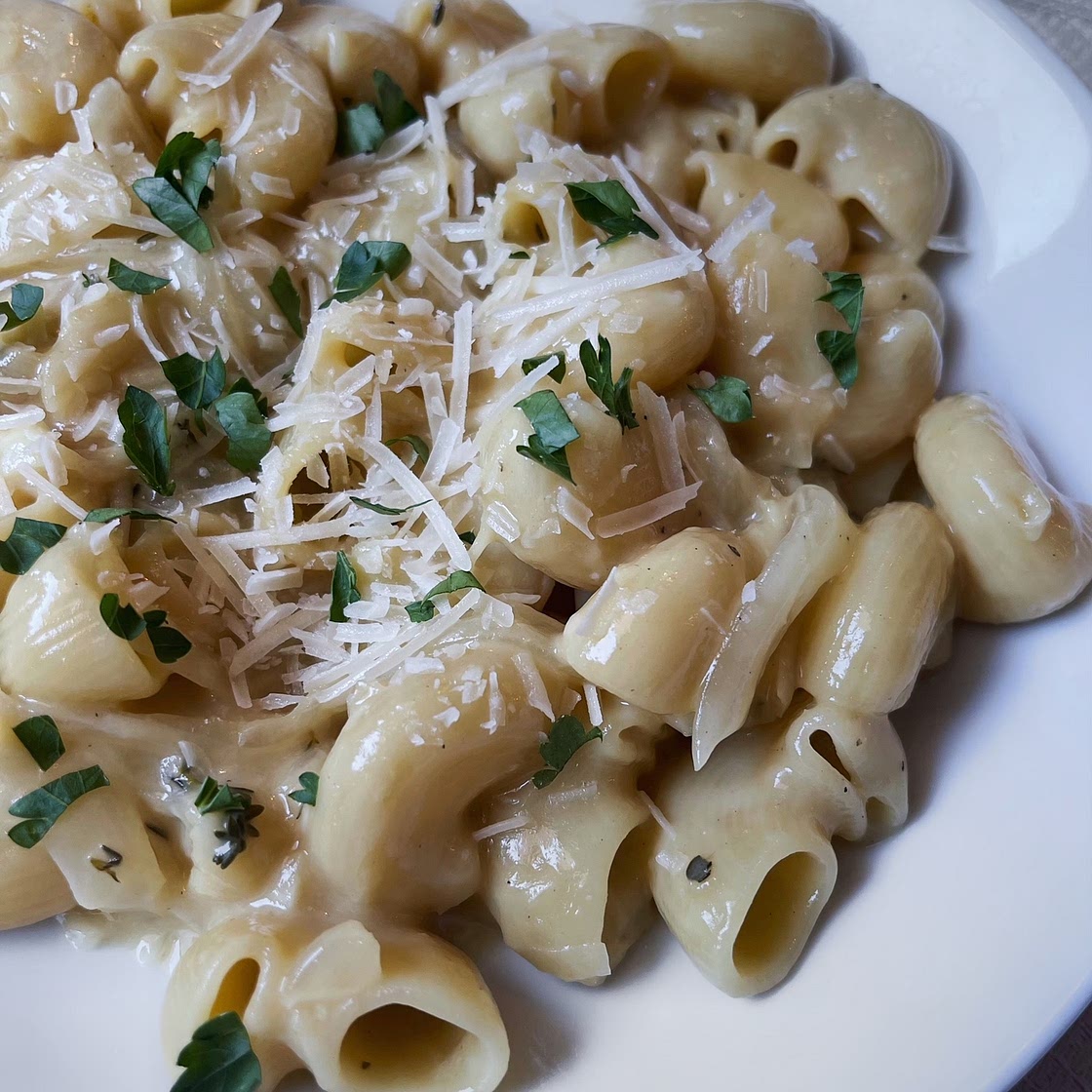 One Pot French Onion Pasta is Packed with Flavor