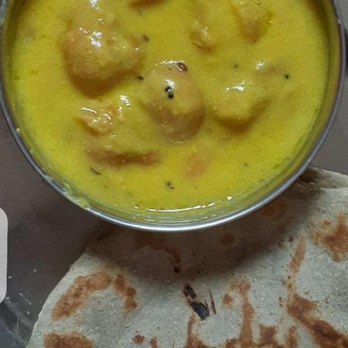 पकौड़ेवाली कढ़ी (pakode wali kadhi recipe in Hindi)