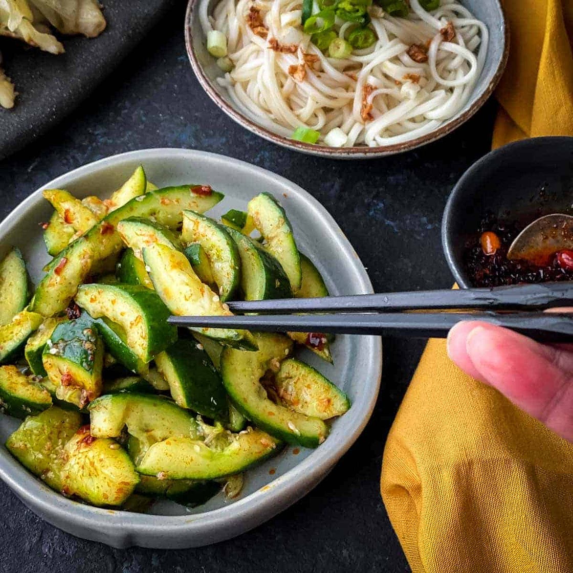 Chinese Smashed Cucumber Salad (Pai Huang Gua)