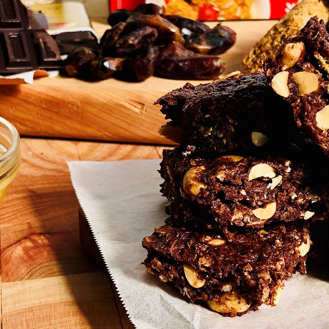 Weet-Bix™, peanut and chocolate power bars