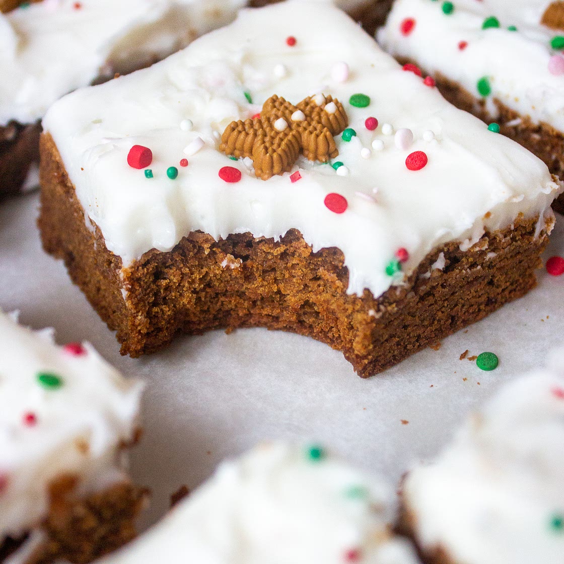 Chewy Gingerbread Cookie Bars