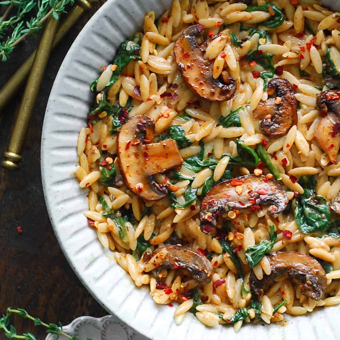 Creamy Spinach and Mushroom Orzo (30 Minutes, ONE-PAN)