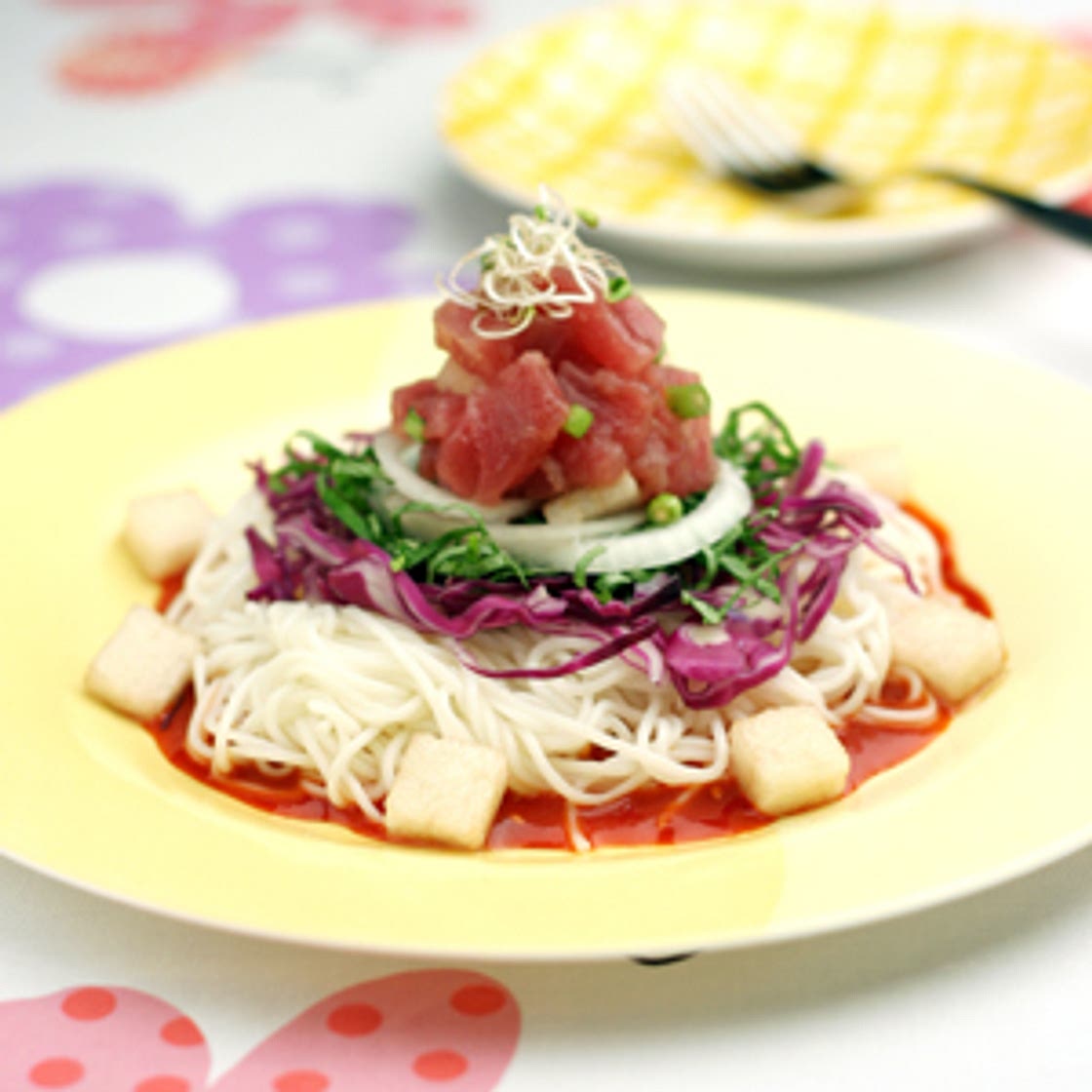 참치회무침비빔국수