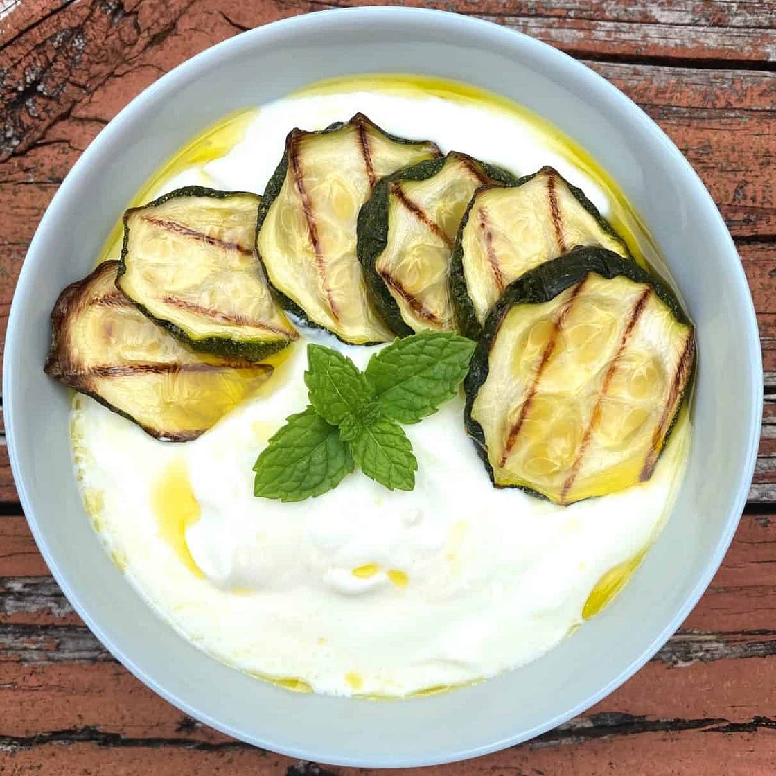 Zucchini Yogurt Chilled Soup