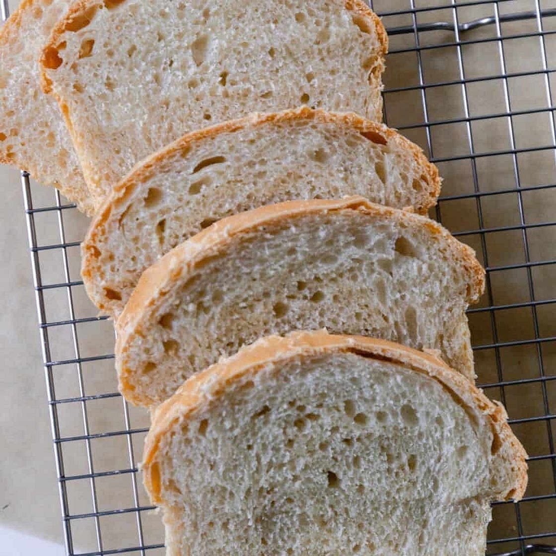 Sourdough Sandwich Bread