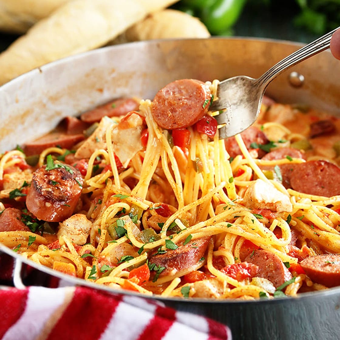 Creamy One-Pot Jambalaya Pasta