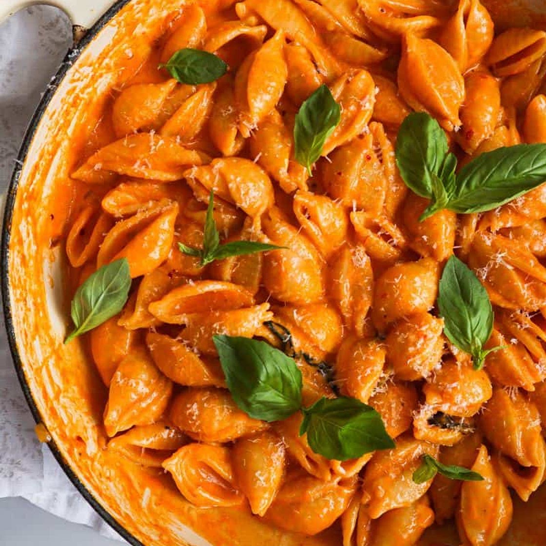 Gigi Hadid Pasta (Spicy Vodka Pasta)