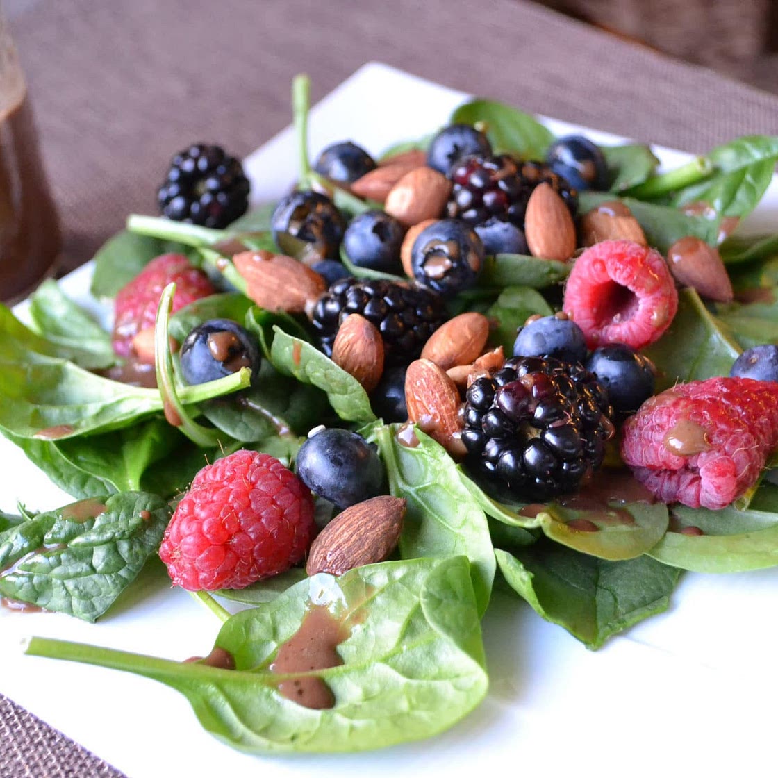 Berry and Spinach Salad with Balsamic Salad Dressing