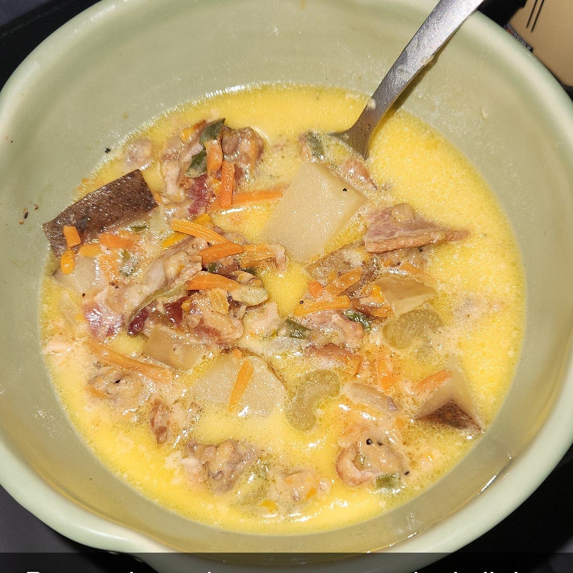 Slow Cooker Bacon Cheeseburger Soup