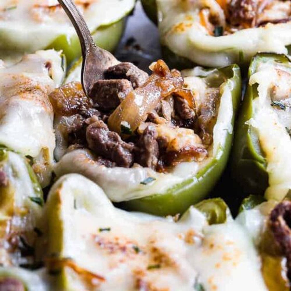 Low-Carb Keto Philly Cheesesteak-Stuffed Peppers with Cauliflower